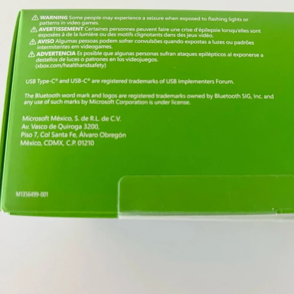 Xbox Bundle: Ice Breaker Wireless Controller + Original Battery and USB-C Cable